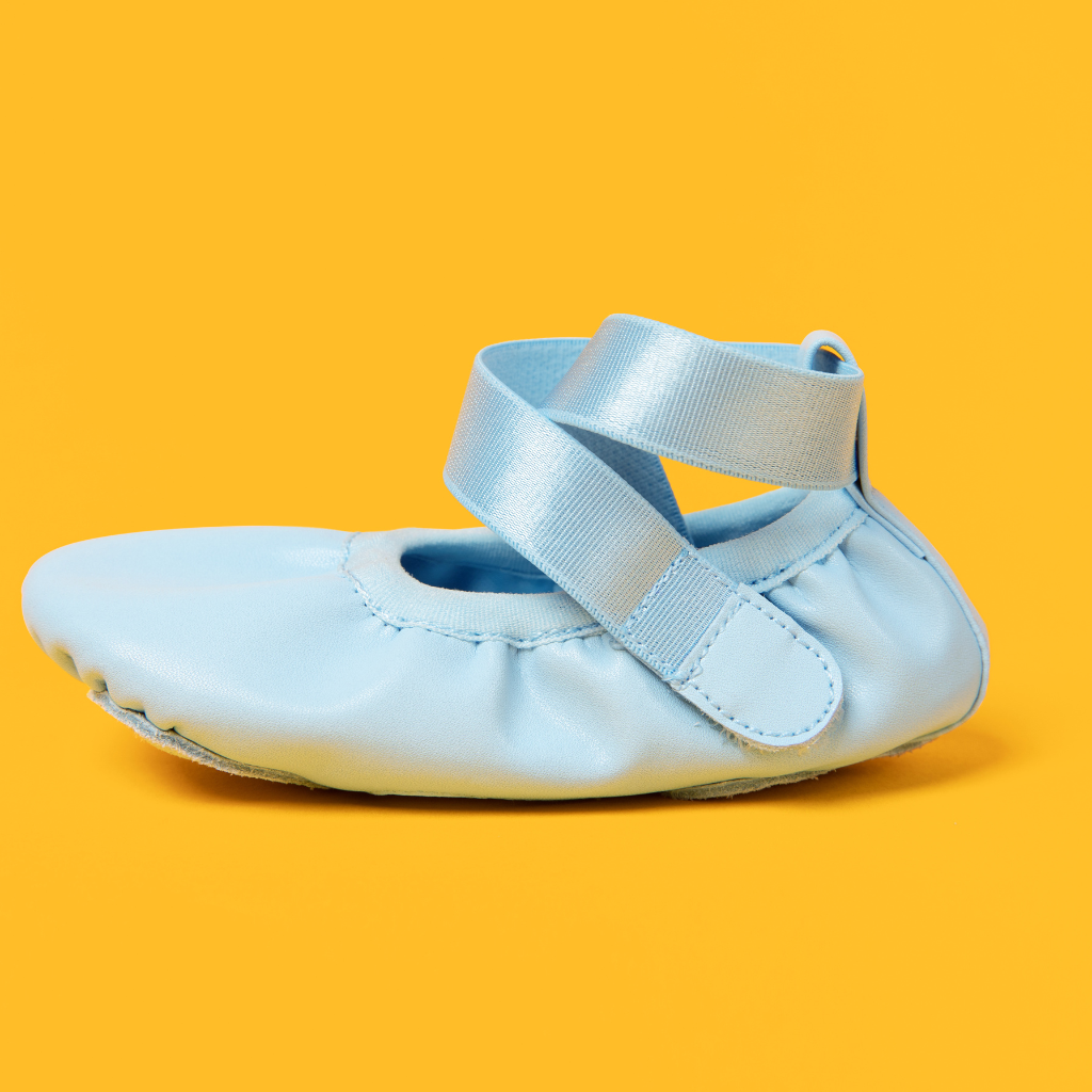 sky colored kids ballet shoes - Slipps